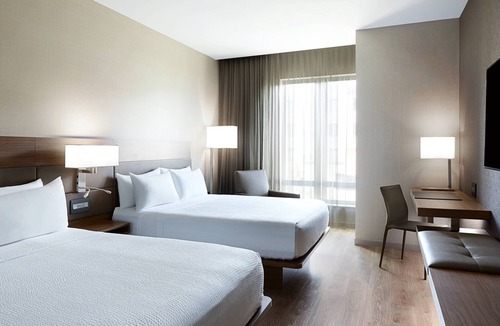 South Loop Hotel | AC Hotel Bloomington Mall of America