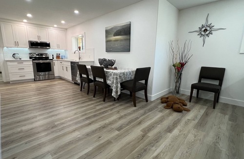 Red Deer House | Acreage Retreat on City Boundary