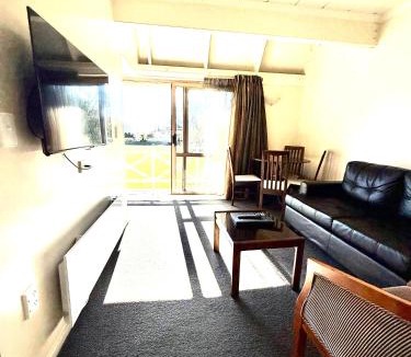 Nelson South Hotel | Admirals Nelson