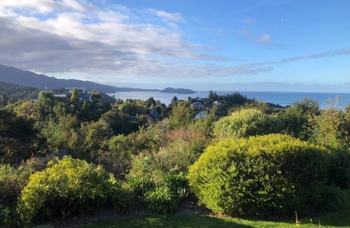 Ngaio Bay House | Affordable Luxury. Something Special 2 bedrooms. Sea Views and Garden setting.
