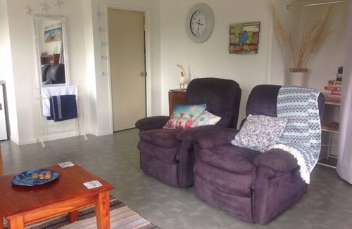 Kerikeri Cottage | Affordable Relaxation