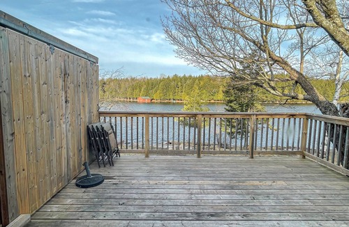 Magnetawan Cottage | Ahmic Lake Resort's 2-Bedroom Cottage (Elk Cottage)