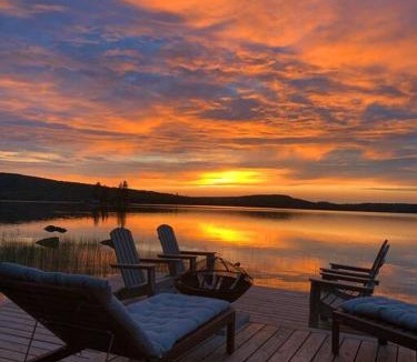 South River House | Algonquin Island 'Luxe' Cottage at the edge of the Park