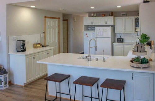 Arden Cottage | Almost Heaven on Big Gull - Newly Renovated Waterfront Cottage w/WiFi, A/C