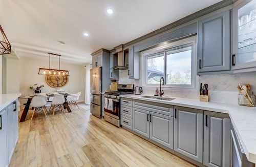 Frankford House | Amazing 5 bedroom, swim spa, river, close to Batawa Ski Hill