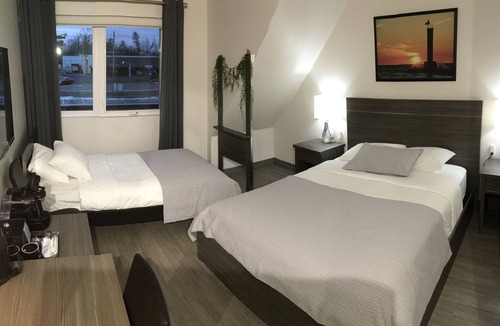 Grand Bend Hotel | Amber Hotel