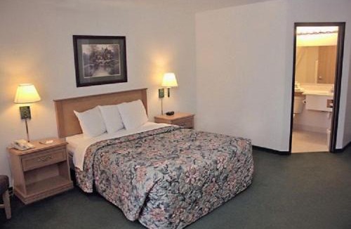 Annandale Hotel | Americas Best Value Inn