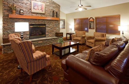 Thief River Falls Hotel | AmericInn by Wyndham Thief River Falls