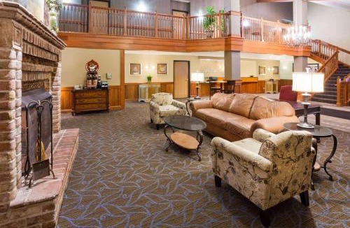 Chanhassen Hotel | AmericInn by Wyndham Chanhassen