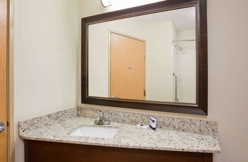 Hawley Hotel | AmericInn by Wyndham Hawley