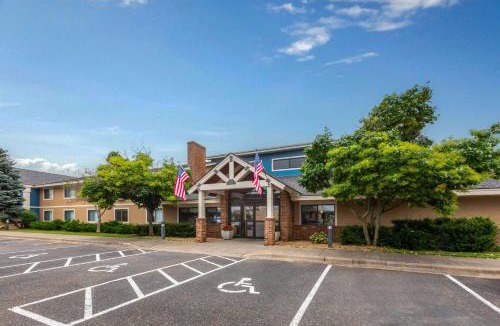North Branch Hotel | AmericInn by Wyndham North Branch