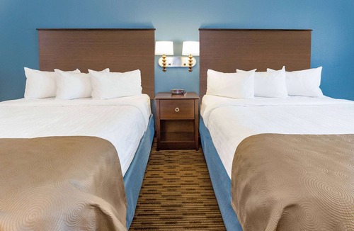 Sleepy Eye Hotel | AmericInn by Wyndham Sleepy Eye