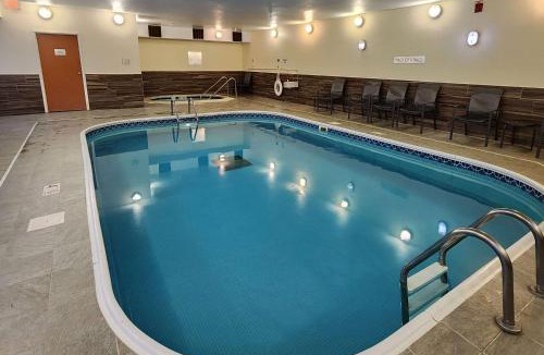St. Cloud Hotel | AmericInn by Wyndham St Cloud MN Shopping Area