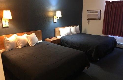 Monticello Hotel | AmericInn Motel - Monticello