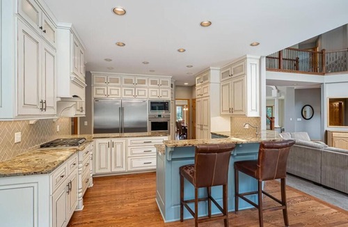 Andover House | Andover stunner on acreage with underground pool