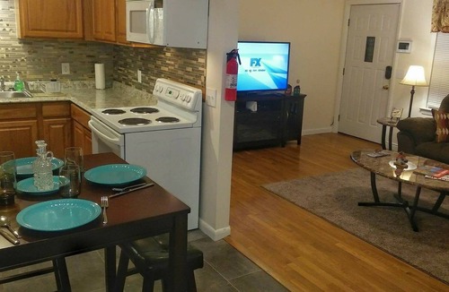 Flat Rock House | Anna's Getaway: Two Bedroom-Two Bathrooms: Upper-level Duplex