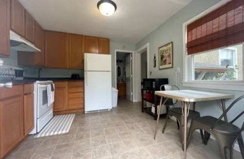 Anoka Apartment | Anoka 1 bedroom Apartment in Old Victorian House