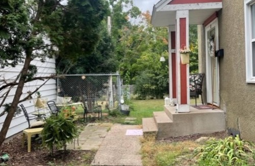 Anoka Apartment | Anoka 1 bedroom Apartment in Old Victorian House