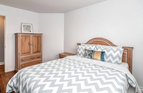 Burlington Apartment | Apartment ∙ 2 bedrooms ∙ 4 guests