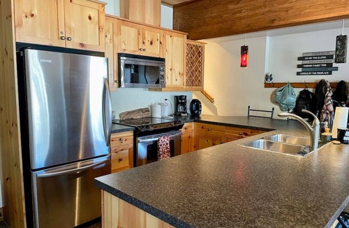 Apex Mountain Apartment | Apex Mountain ~ Everything you need to relax