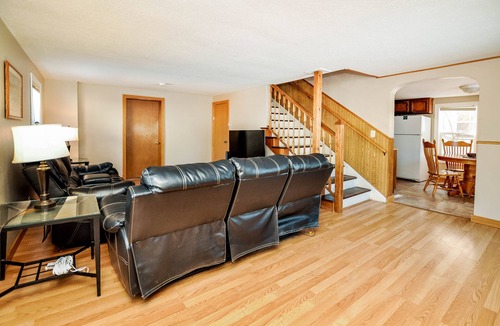 Northrup House | Aster house-4 BR-1.5 Bath;2 miles to Mayo Clinic-Mayo Patient Furnished Home