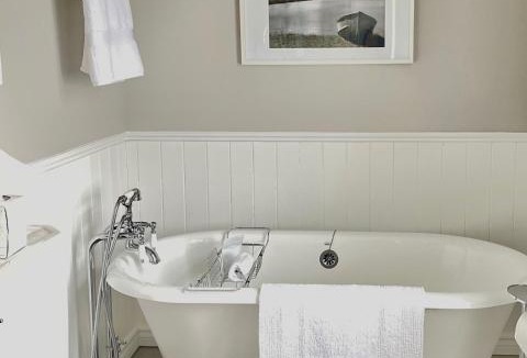 Alexandria Bed & Breakfast | Auberge Glengarry Inn, The Mystic