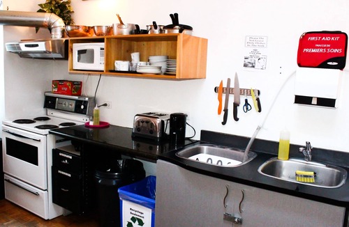 Downtown Montreal Hostel | Auberge L'Apéro - Hostel