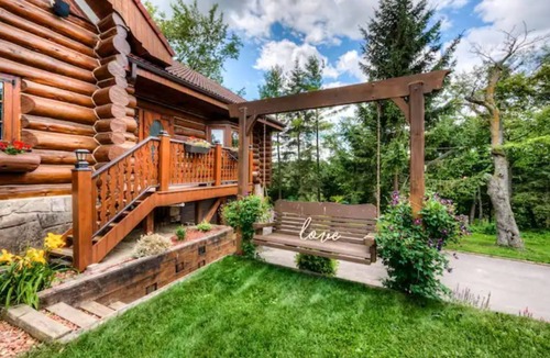 Township of Woolwich House | Austrian Log housen