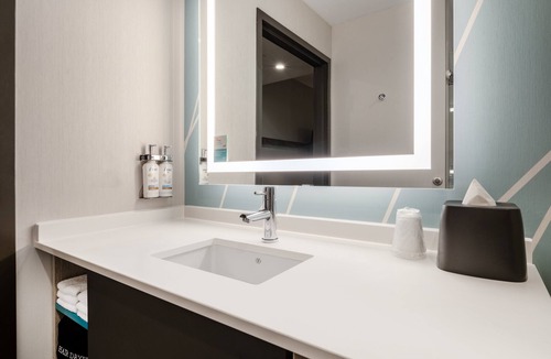 Vaughan Hotel | avid hotel Toronto - Vaughan Southwest by IHG