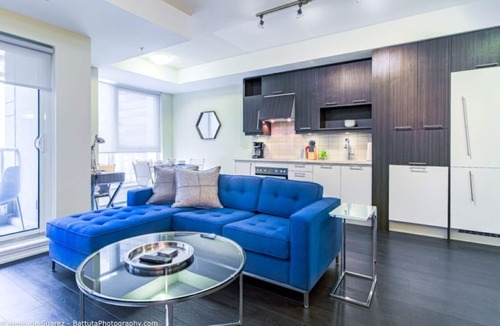 Financial District Condo | Awesome downtown location 1 bed, 1 bath