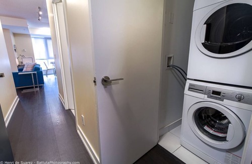 Financial District Condo | Awesome downtown location 1 bed, 1 bath