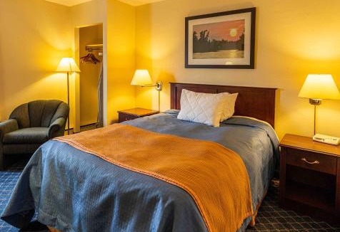 Red Deer Hotel | BA Hotel