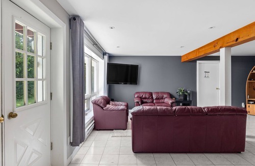 Victoria Road Cottage | Balsam Bliss: Waterfront|Dock|Games|Kayak|Firepit
