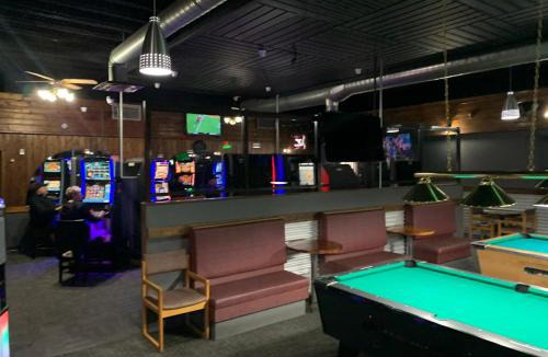 Assiniboia Hotel | Bar-B Inn