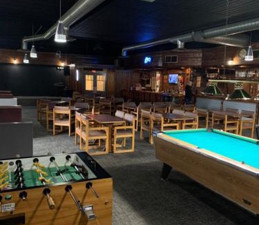 Assiniboia Hotel | Bar-B Inn