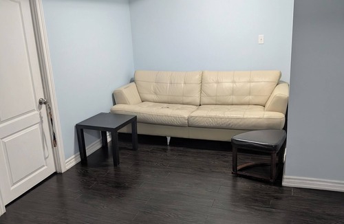 Meadowvale Village House | Basement apartment near Toronto Pearson airport