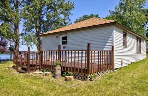 Clitherall House | Bass Cabin at Spitzer Lake and Waterfront Views