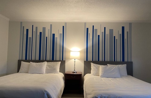 Algoma District Hotel | Bavarian Inn