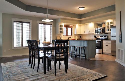 Nisswa Apartment | Bay Colony 766 - lower