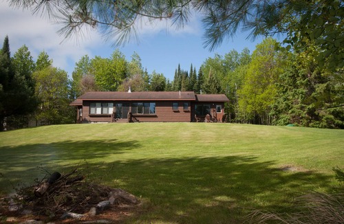 Crane Lake Cabin | Bayside Fish Camp and Family Retreat - 1.5 Acres