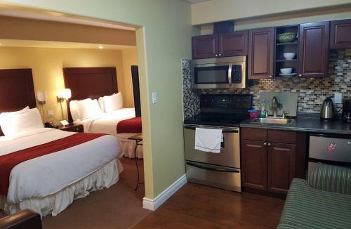 Bayridge West Hotel | Bayside Inn & Waterfront Suites