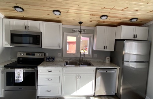 Battle Lake House | Beach House Bungalow