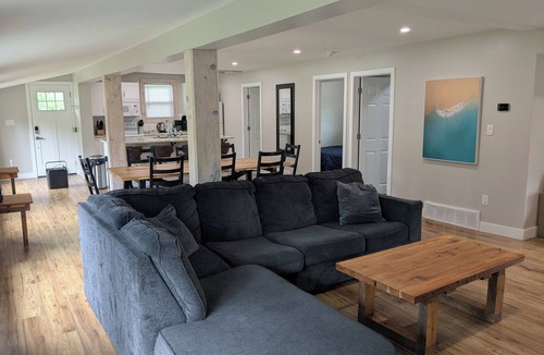 Dashwood Cottage | Beach Life Cottage by Grand Bend: A Modern Retreat Just Steps to the Beach!