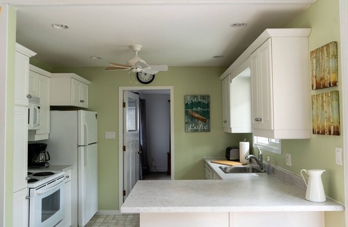 Grand Bend House | Beach O Pines - Black Bear Cabin