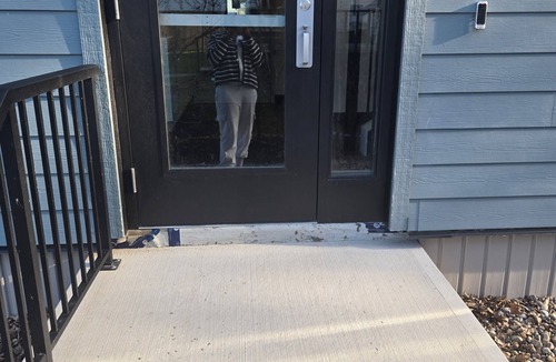 Gimli Apartment | Beachfront Escape Steps from Gimli Shoreline with Many Eateries on 1at Avenue