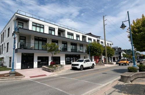 Grand Bend Apartment | Beachview getaway at the New Carlyle 302 on the Main strip in Grand Bend