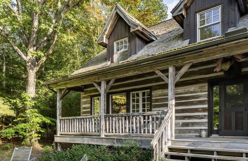Torrance Cottage | Beautiful 100 Yr Old Log Cabin totally renovated, Guest House and Boathouse!
