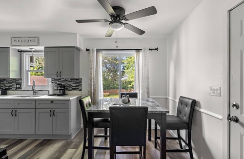 Highwood House | Beautiful 2 bedroom duplex near Downtown Saint Paul