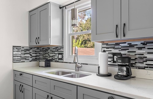 Highwood House | Beautiful 2 bedroom duplex near Downtown Saint Paul
