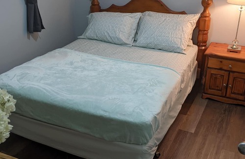 Rosedale Apartment | Beautiful 3 Bedroom Unit steps from Balsam Lake